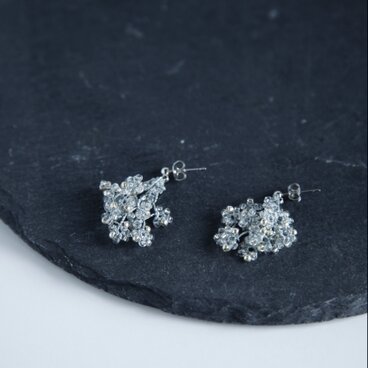 タティングレース×ビーズ　シャンデリアピアス　アンティークシルバー