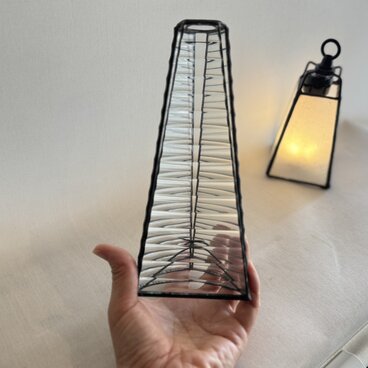 pyramid ステンドグラス　一輪挿し　花瓶　花器