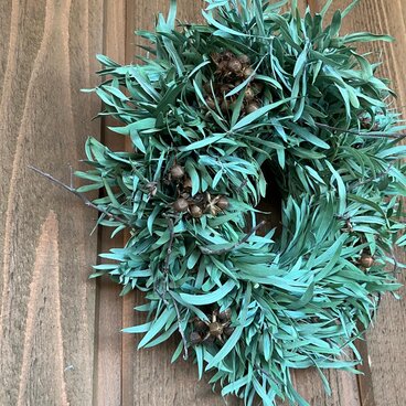 秋〜冬のリース　　アカシア　ブルーブッシュ　グリーンリース　シルバーグリーン　小枝　鳥の巣　シンプル　大人　ナチュラル　自然　