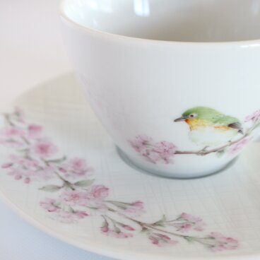 メジロと桜のカップ&ソーサー