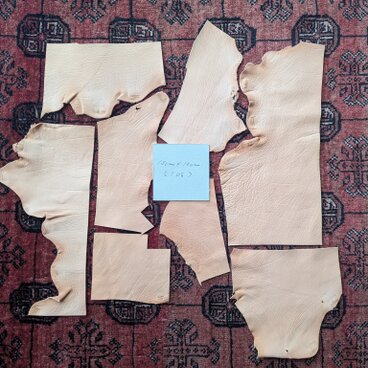 001 北海道産 カーフ ワックス加工 ハギレ