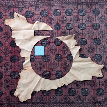 013 北海道産 カーフ ワックス加工 ハギレ