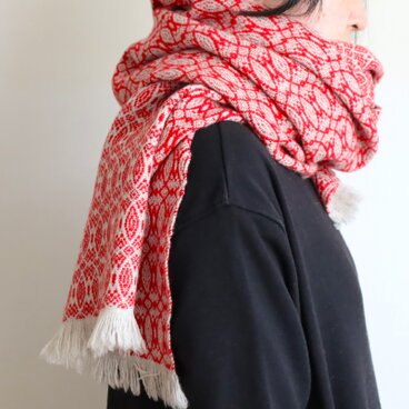 カシミヤ＜灰桜 と 紅赤＞手織り