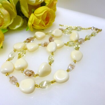 C0064 アイボリーカラーネックレス　