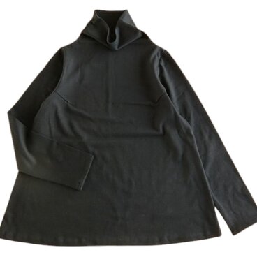 綿黒ニット　ハイネックorボトルネック　Aラインカットソー　Mサイズ　