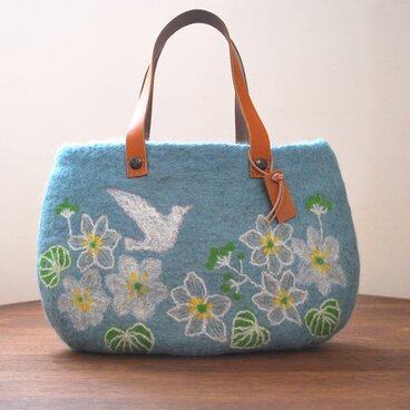 羊毛フェルトバッグ/透明な森