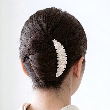 【夜会巻きを飾る】 ヘアコーム 白桜 / フォーマル 入学式 結婚式 黒留袖 留袖 着物 和装 訪問着 白色 桜 母親