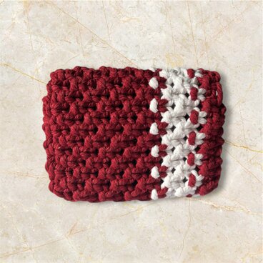 マクラメ　カードケース　レッド