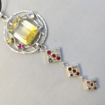 バイカラークオーツペンダントⅡ