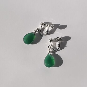 宝石質グリーンオニキス✶イヤリング