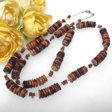 C0081 ウッドビーズネックレス　