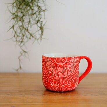 赤いマグカップ（中1）