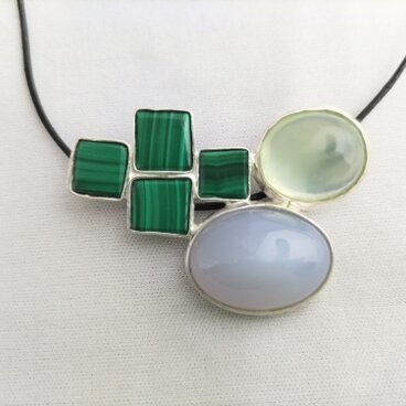 カルセドニーマラカイトペンダント
