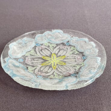 ガラスの小皿　雲蓮皿