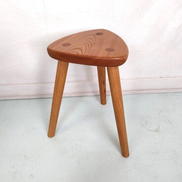 ケヤキの一枚板スツール NO.17　☆一点物☆