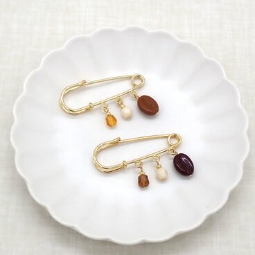 《２色から選べる》珈琲豆ブローチ