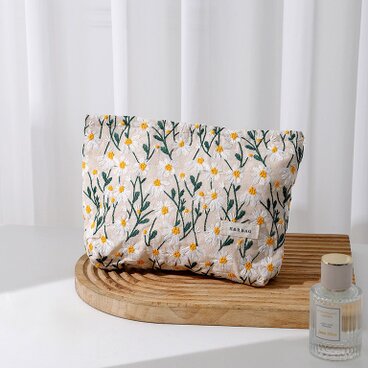 ジャガード織り　デージー　雛菊　上品　花柄　麻　エクルベージュ　大きめ　コスメ　化粧ポーチ　おむつポーチ