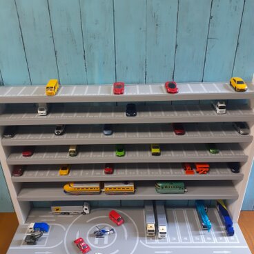 最新版自作7段トミカプラレール収納棚ヘリポート付き