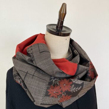 ＊アンティーク着物＊泥大島紬のパッチスヌード（赤系・５マルキ）