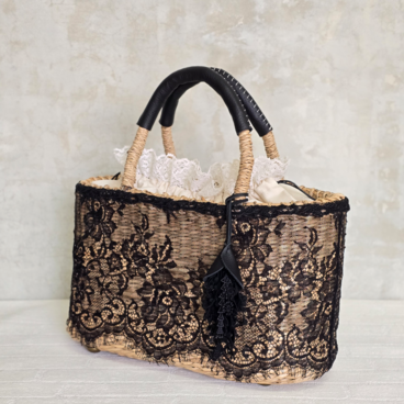 レースを飾ったシーグラスのカゴバッグ・オーバル黒