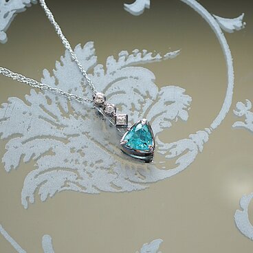 SV　トリリアントアパタイト×ホワイトサファイア　ペンダント　＜ヘッドのみ＞