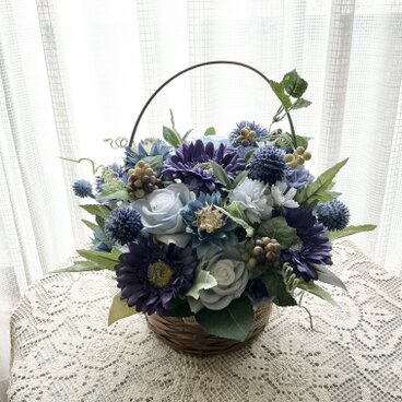 優しい色のフラワーアレンジメント　　LLサイズ　　（フラワーバスケット、造花、結婚祝い、新築祝い、母の日、敬老の日）
