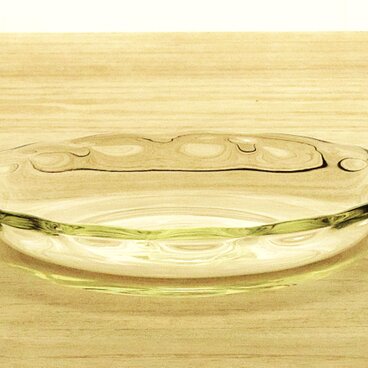 うすあめ色輪花皿➃