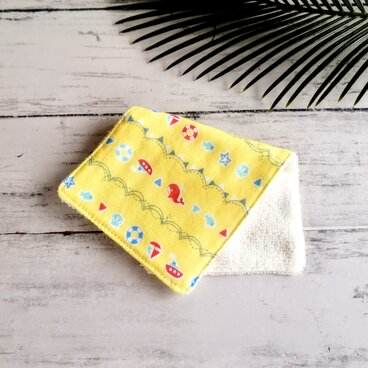 海　クジラやヨット　ハーフハンカチ　ガーゼハンカチ　タオルハンカチ　ダブルガーゼ　プチギフト　名入れ