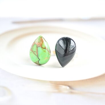 【一点もの】グリーン ターコイズ × オニキス リング 指輪 フリーサイズ フォークリング 緑 黒