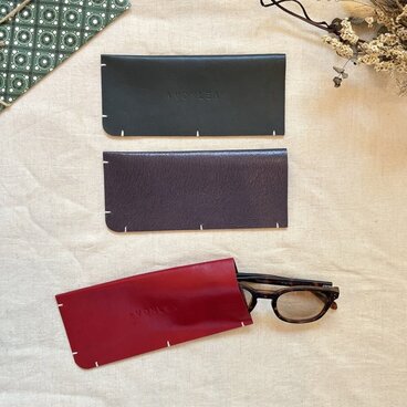 本革 メガネケース／レッド｜手に馴染むサイドプルアウト式・育つタンニンレザー