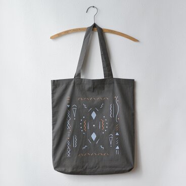 大きめ 肩掛け トートバッグ　charcoal