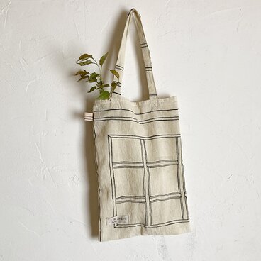 草木染め A4サイズが入るシンプルかばん　よもぎ