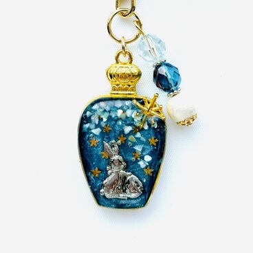 香水瓶キーホルダー ｳｻｷﾞ （星明かりのシャワー）