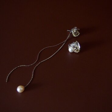 " Lily collage earrings "  - akoya pearl-