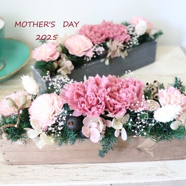 ２wayカーネーションウッドボックスアレンジメント（プリザーブドフラワー）