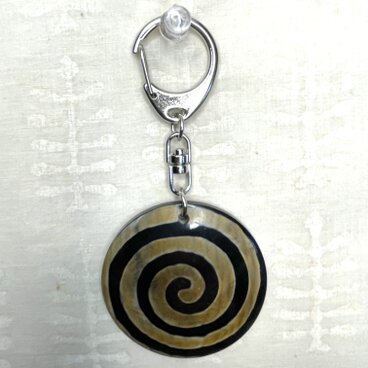 水牛角のキーホルダー(ナスカン)6Ｎ