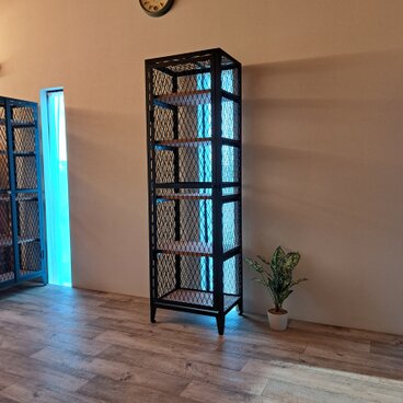 片開きアイアンキャビネット