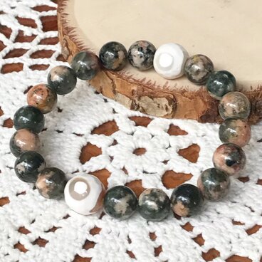 桜瑪瑙　チェリーブロッサムアゲート　夜桜瑪瑙　三眼天珠　めのう　天然石　ブレスレット