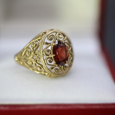 ビンテージ 英国 イギリス 1993年 天然 ガーネット ゴールド 指輪 リング 純金率 375 9CT J191