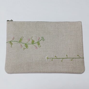 草花の刺繍ポーチ〜春
