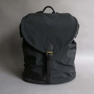 n×l backpack M (black×black)