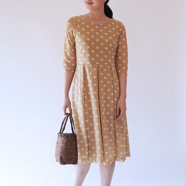 【受注制作】アーミッシュ風シンプルワンピース◇ベージュドット柄（エスパンディ）*薄手生地*