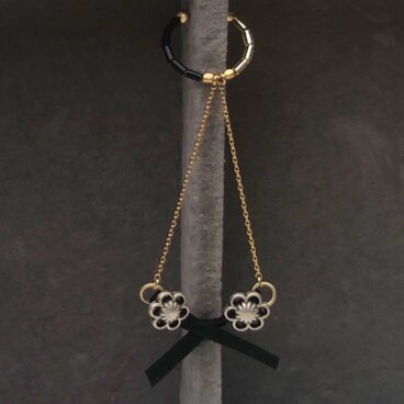 【France/Vintage buttons】★耳元で舞うリボン | 2way ★イヤーカフ 片耳