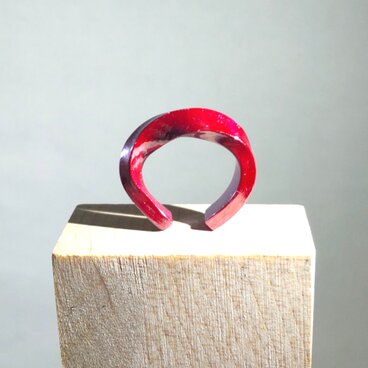 【緋銅】イヤーカフ（メビウス）片耳用