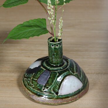 陶器 【織部 塗り分け一輪指し】kb103