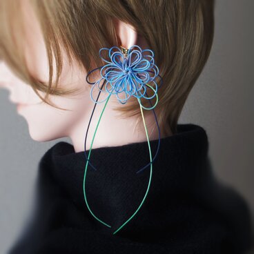 かたっぽイヤーカフ「ハナメグル・漂」