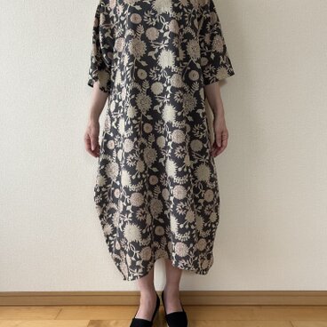 Sale20%オフ　インド綿ハンドブロックプリント　コクーンシルエットのワンピース　　グレー