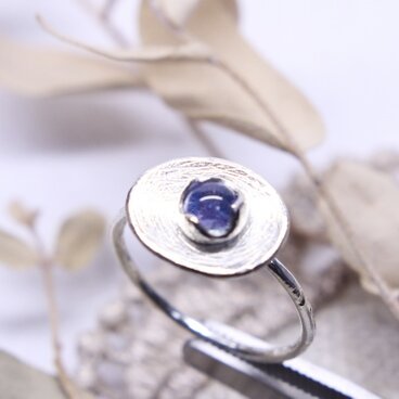 溶融ガラスを留めたデザインリング “思い出の置き場所“ 9号 SV925　[A014]