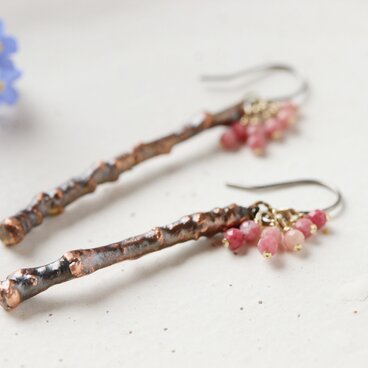 桜の小枝 アンティークピアス