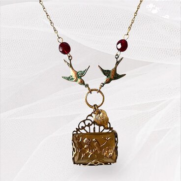 ヴィンテージ バード ネックレス 〜幸せの青い鳥〜